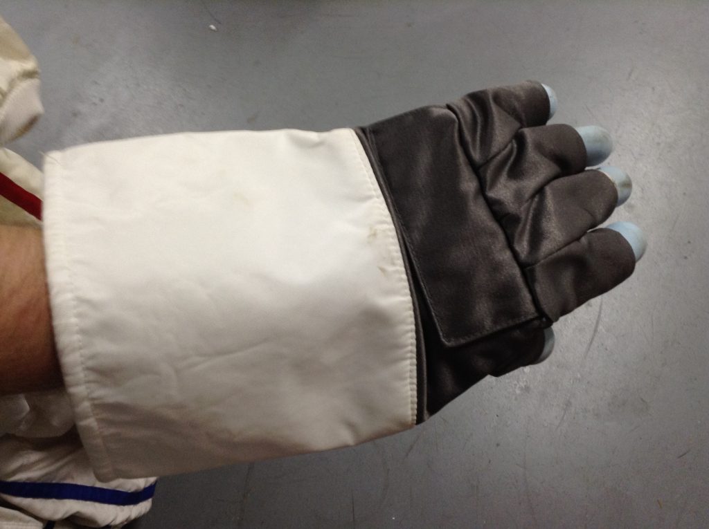 Apollo A7L LEVA glove