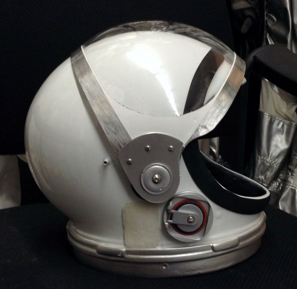 Mercury B-Grade Helmet – Visor Open